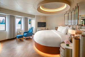 6-Sterne-Dschunke-in-Vietnam