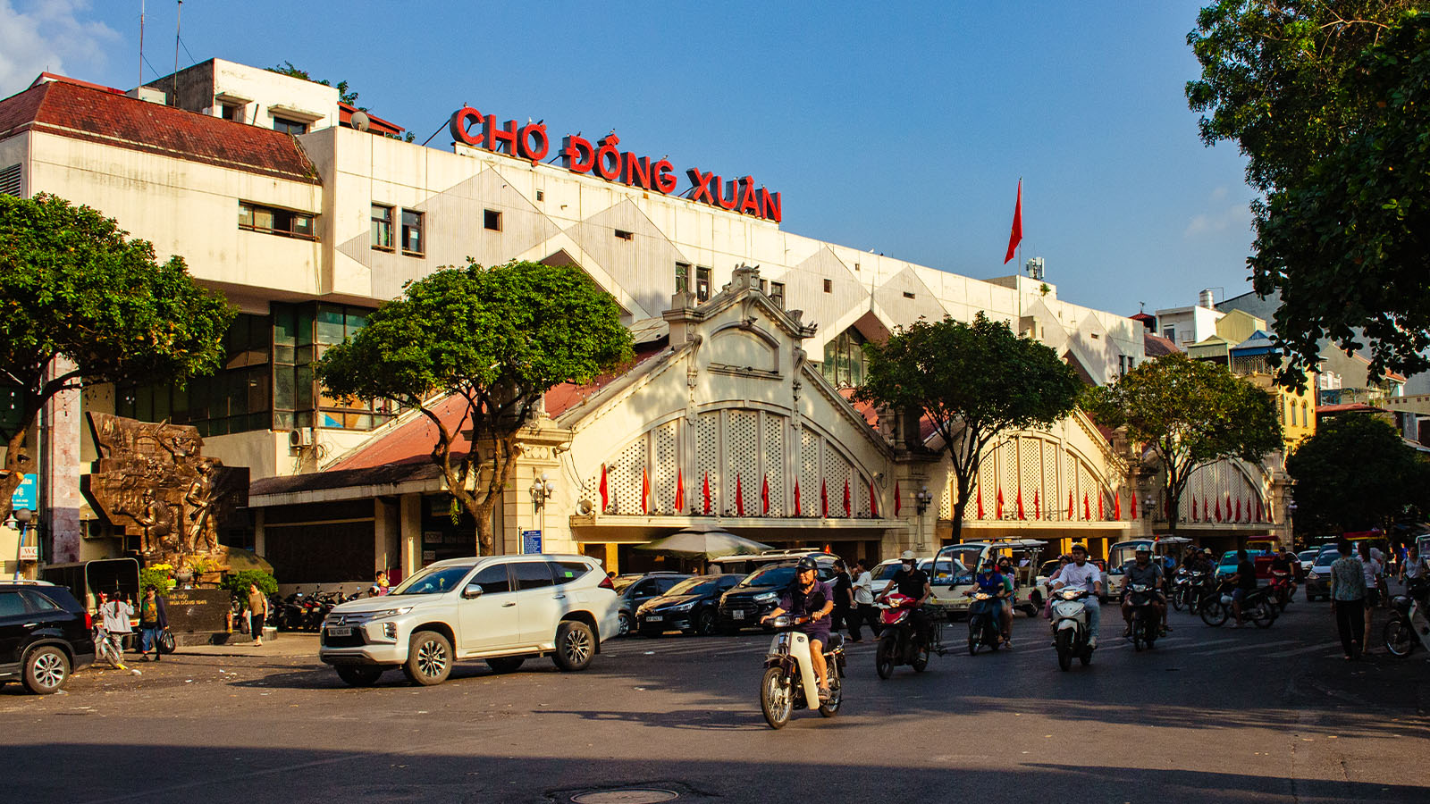 dong-xuan-market