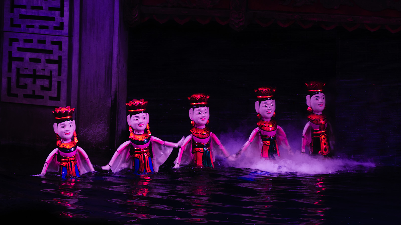water-puppet