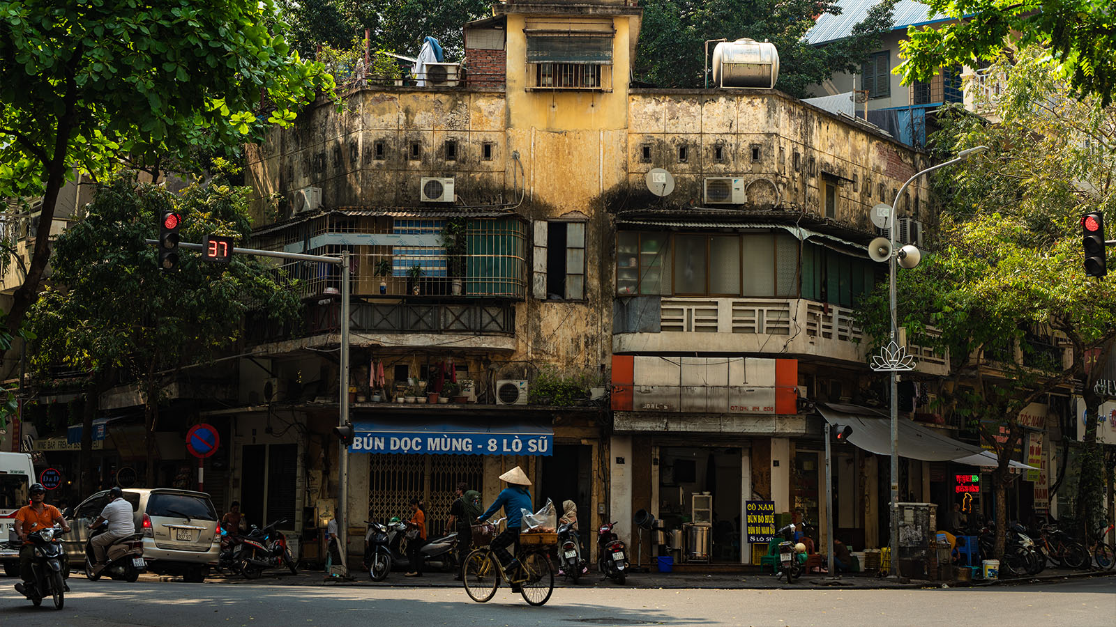hanoi-street